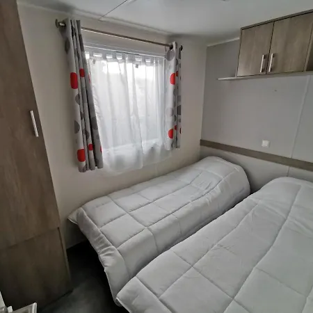 Hébergement de vacances Mobile home 64771 TyBreizh Holidays in Les Charmettes Les Mathes